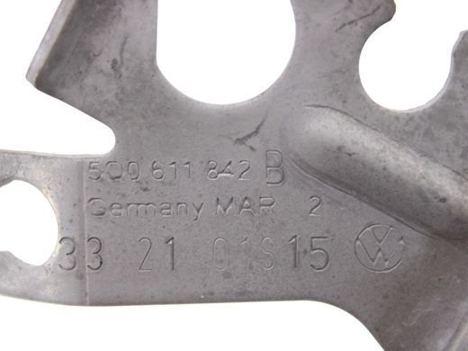 Кронштейн гальмівного шланга передній правий AUDI Q3 F3 2018-2025 5Q0611842B, 5Q0611842B, A