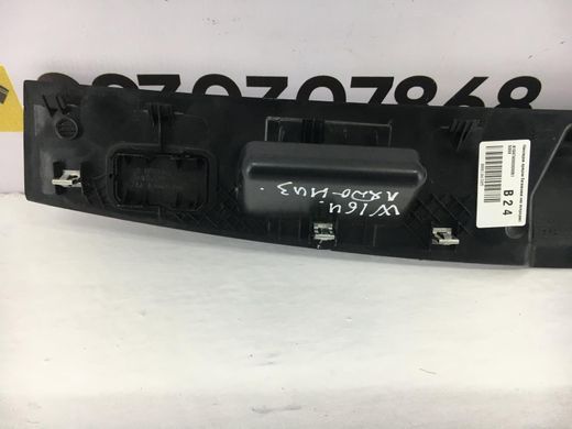 Накладка крышки багажника нижняя внутренняя MERCEDES ML 320 W164 2005-2008 A16474000309051, A16474000309051, A