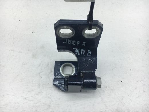 Петля двери верхняя задняя правая JEEP RENEGADE 2018- 68246405AA, 68246405AA, A