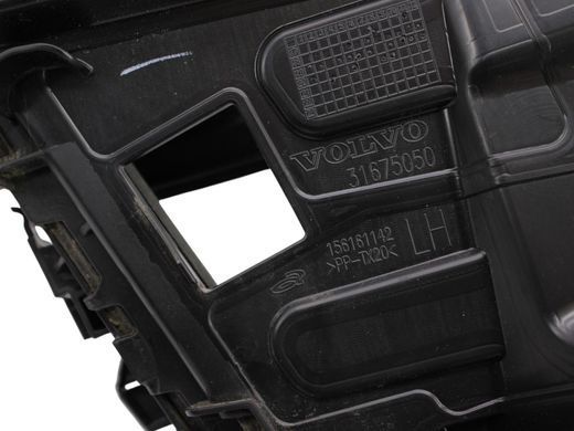 Кронштейн замка двери передний левый VOLVO S60 SPA 2019-2024 31675050, 31675050, A