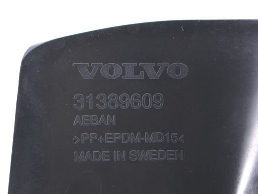 Накладка петлі кришки багажника ліва VOLVO S90 SPA 2016-2020 31389609, 31389609, A
