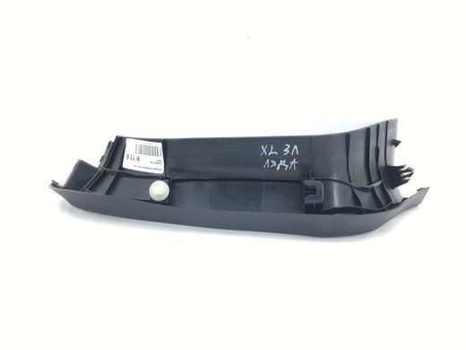 Накладка кришки багажника верхня ліва внутрішня MITSUBISHI OUTLANDER XL 2006-2010 7224A017XA, 7224A017XA, A