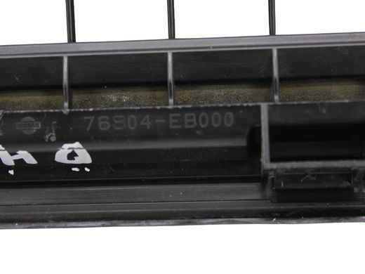 Решітка вентиляційна задня ліва NISSAN NAVARA D40 2005-2010 76804EB000, 76804EB000, A