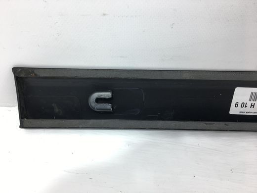 Молдинг дверей нижній задній лівий VOLVO XC90 2002-2014 30698453, 30698453, B