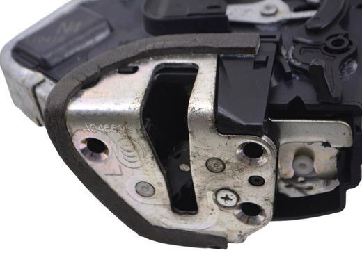 Замок дверей задній лівий TOYOTA AVENSIS T27 2012-2015 (8 пінів) 69060-02230, 69060-02230, A