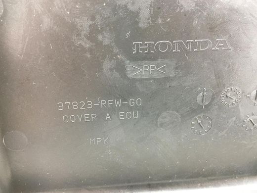 Кришка блоку управління HONDA CR-V 2010-2012 (двигуном) 37823RFWG00, 37823RFWG00, A