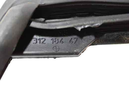 Уплотнитель боковых стекол задний левый VOLVO V60 Y20 2013-2018 (31218447) 31352551, 31352551, A