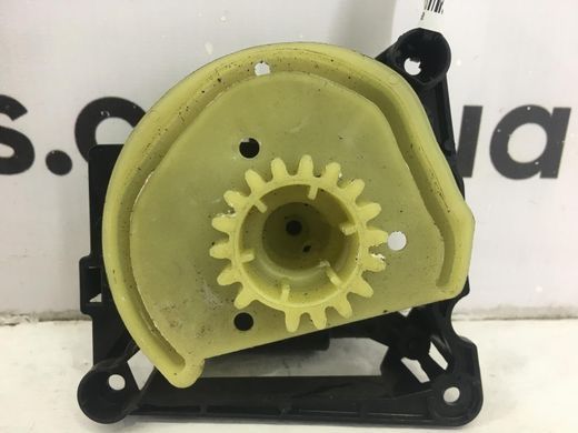 Привод заслонки печки правый JEEP RENEGADE 2014- (A21102100) 68266033AA, 68266033AA, A