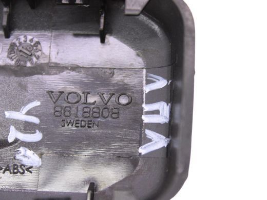 Заглушка сиденья передняя левая правая VOLVO V60 Y20 2013-2018 8618808, 8618808, B