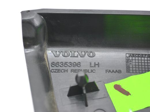 Накладка двери задняя левая VOLVO XC60 2008-2013 8635396, 8635396, A