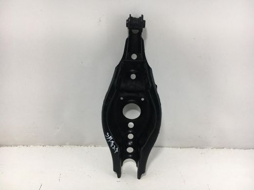 Важіль задньої підвіски нижній правий TOYOTA AVENSIS T27 2009-2011 48730-05070, 48730-05070, A