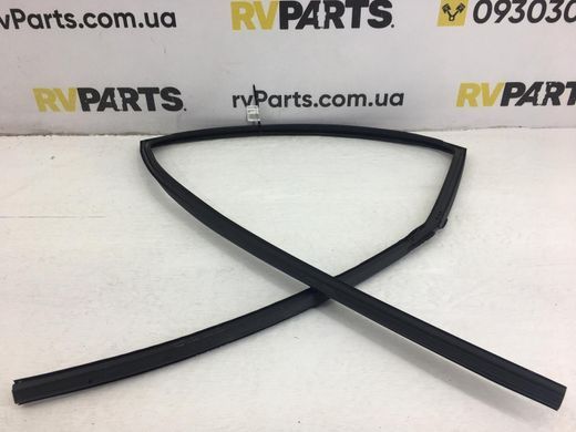 Ущільнювач бічного скла задній правий SUBARU FORESTER S13 2014-2018 63527SG020, 63527SG020, A