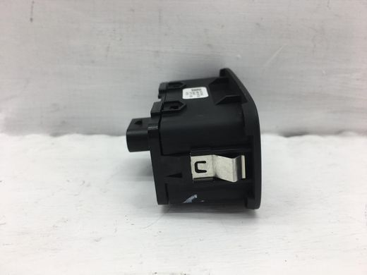 Кнопка кришки багажника VOLVO XC40 2017- 31674801, 31674801, A
