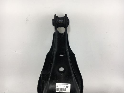 Важіль задньої підвіски нижній правий TOYOTA AVENSIS T27 2009-2011 48730-05070, 48730-05070, A