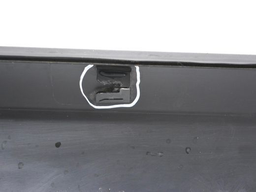 Накладка порога ліва зовнішня SKODA YETI 2009-2013 (дефект кріплень) 5L0853855A, 5L0853855A, B