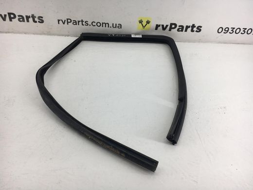 Ущільнювач бічного скла задній лівий JEEP GRAND CHEROKEE WG 1999-2004 55136081AF, 55136081AF, A