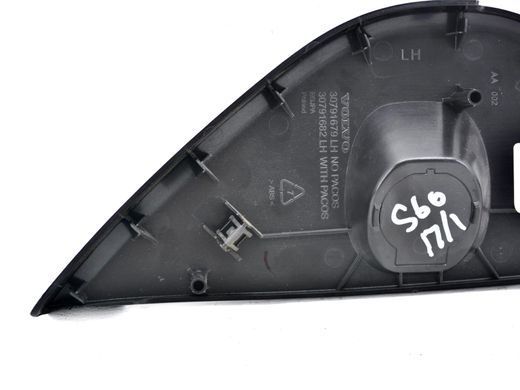 Накладка торпедо передня ліва VOLVO S60 Y20 2013-2018 30791679, 30791679, A