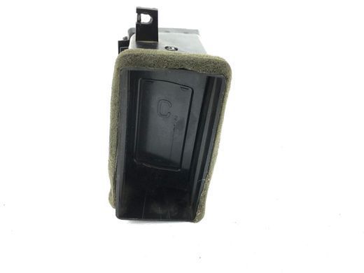 Дефлектор повітряний правий NISSAN NAVARA D40 2005-2010 68750EB30C, 68750EB30C, A