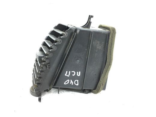 Дефлектор повітряний правий NISSAN NAVARA D40 2005-2010 68750EB30C, 68750EB30C, A