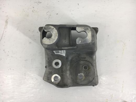 Кронштейн опори двигуна правий SUBARU Outback B15 2018-2019 41032AJ050, 41032AJ050, A