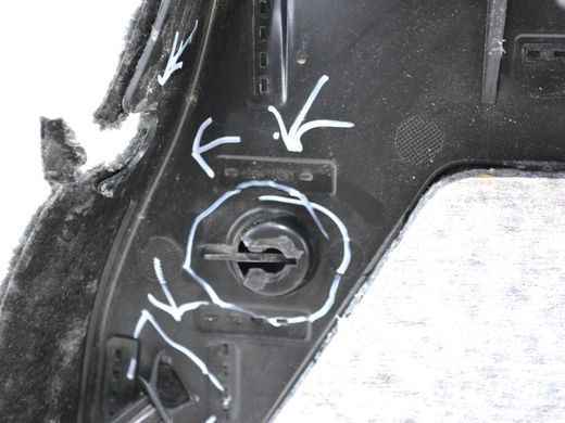Карта кришки багажника VOLVO XC60 2013-2017 (дефект) 39816812, 39816812, B