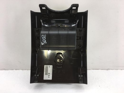 Накладка центральної консолі нижня PEUGEOT 5008 2009-2016 (з прикурювачем) 7591KZ, 7591KZ, A