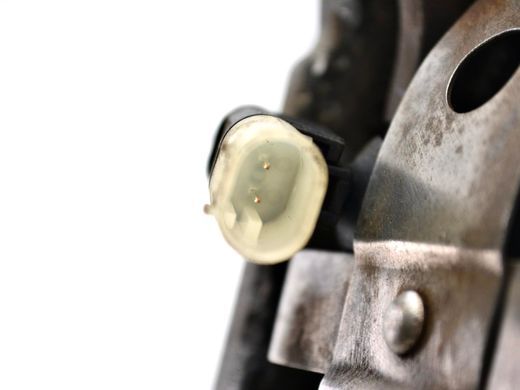 Суппорт передній лівий LAND ROVER RANGE ROVER SPORT L320 2005-2009 (Brembo, з датчиком SEM500090) SEB500080, SEB500080, A