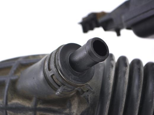 Патрубок повітряного фільтра NISSAN PATHFINDER R51 2005-2014 16576EB300, 16576EB300, A