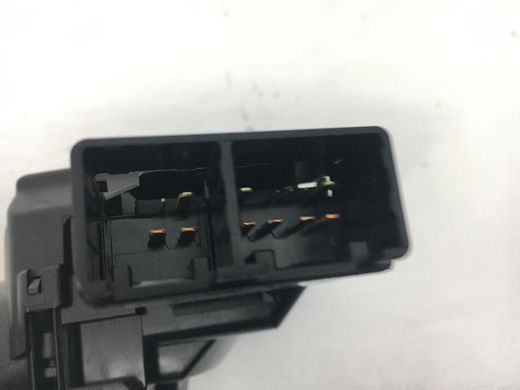Підрульовий перемикач правий SUBARU FORESTER S13 2014-2018 83114AJ150, 83114AJ150, A