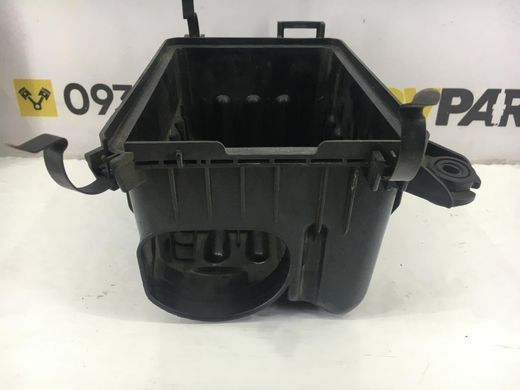 Корпус повітряного фільтра нижній HYUNDAI SANTA FE CM 2006-2009 28112-2B200, 28112-2B200, A