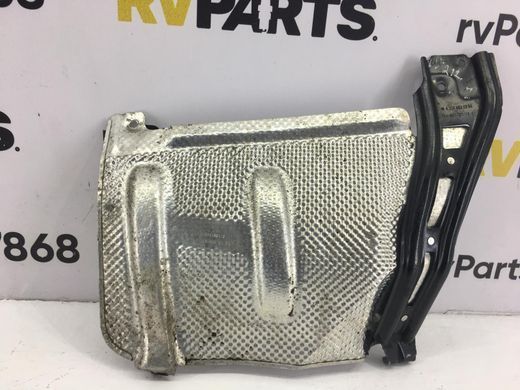 Тепловой экран правый MERCEDES E220 W212 2012-2016 A 212 680 02 22, A 212 680 02 22, A