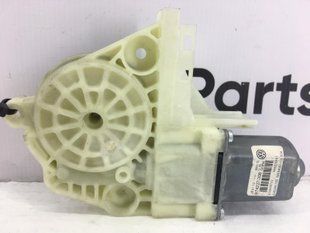 Моторчик склопідйомника задній лівий VOLKSWAGEN PASSAT B7 2010-2014 3CO959703, 3CO959703, A