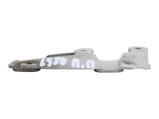 Кронштейн передний правый LAND ROVER DISCOVERY SPORT L550 2014-2019 874142202, 874142202, A