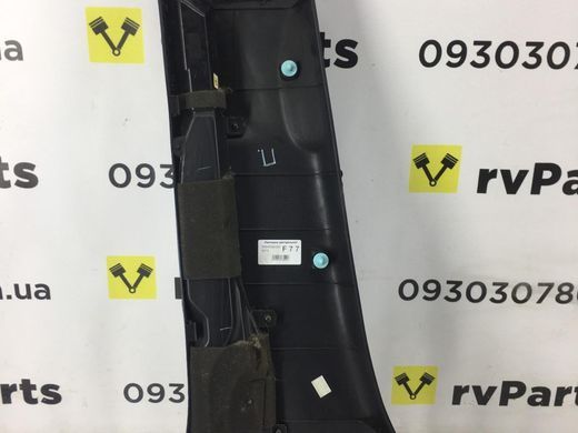 Накладка средней стойки нижняя правая HYUNDAI SANTA FE CM 2006-2009 858452B000WK, 858452B000WK, A