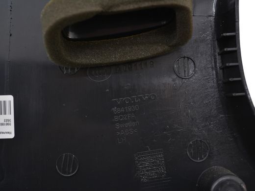 Накладка средней стойки нижняя левая VOLVO XC60 2013-2017 (6841930) 39818025, 39818025, A