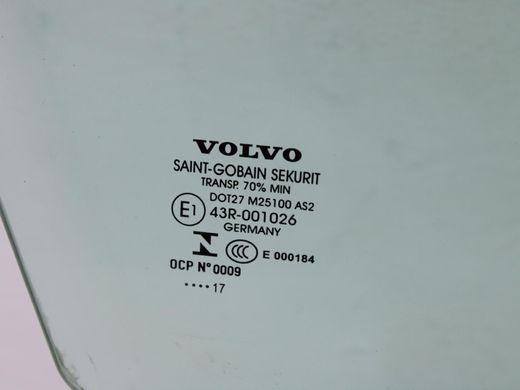 Скло дверей переднє праве VOLVO V60 Y20 2013-2018 31385411, 31385411, B