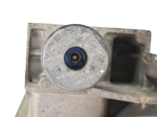 Кронштейн опори двигуна передній правий LAND ROVER FREELANDER 2 L359 2006-2010 LR004510, LR004510, A