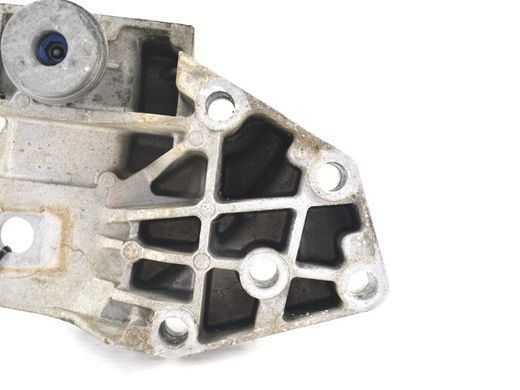 Кронштейн опори двигуна передній правий LAND ROVER FREELANDER 2 L359 2006-2010 LR004510, LR004510, A