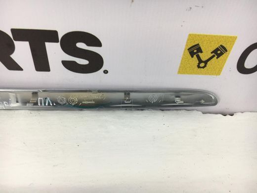 Декоративні накладки передні ліві внутрішні MERCEDES ML 320 W164 2005-2008 A1647200522, A1647200522, A