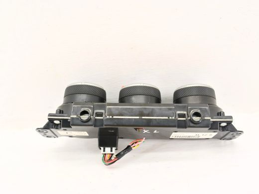 Блок управління пічкою/кліматконтролем MITSUBISHI OUTLANDER XL 2006-2010 7820A082XB, 7820A082XB, A