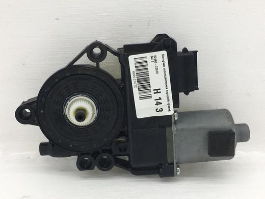 Моторчик склопідйомника передній правий HYUNDAI I40 2011-2015 82460-3Z010, 82460-3Z010, A