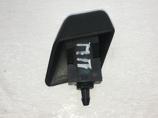 Форсунка омивача лобового скла права NISSAN NAVARA D40 2005-2010 28932EB300, 28932EB300, A