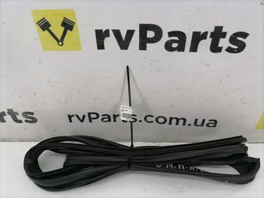 Уплотнитель боковых стекол передний правый SUBARU OUTBACK B14 2010-2014 63527-AJ001, 63527-AJ001, A