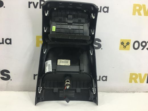 Накладка центральной консоли задняя KIA SORENTO UM 2014-2020 (з дифлекторм № 97040-C6000) 84640C6000WK, 84640C6000WK, A