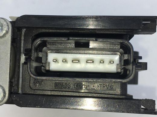 Моторчик склопідйомника передній правий HYUNDAI I40 2011-2015 82460-3Z010, 82460-3Z010, A