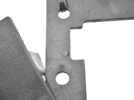 Накладка петлі кришки багажника права LAND ROVER FREELANDER 2 L359 2006-2010 LR003693, LR003693, B