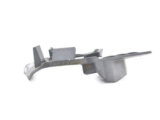 Накладка петлі кришки багажника права LAND ROVER FREELANDER 2 L359 2006-2010 LR003693, LR003693, B