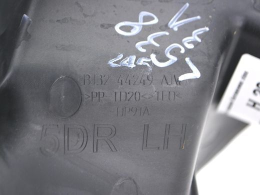 Накладка петли крышки багажника левая LAND ROVER RANGE ROVER EVOQUE L538 2011-2015 (BJ3244249AJW) LR054318, LR054318, A
