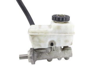 Головний гальмівний циліндр NISSAN NAVARA D40 2005-2010 (в зборі з бачком 460903X025, праворульне авто) 46010EB328, 46010EB328, A