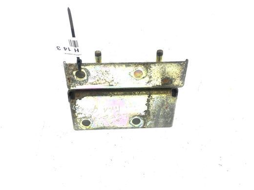 Кронштейн паливного фільтра нижній MITSUBISHI L200 KAOT 2006-2011 1770A017, 1770A017, A